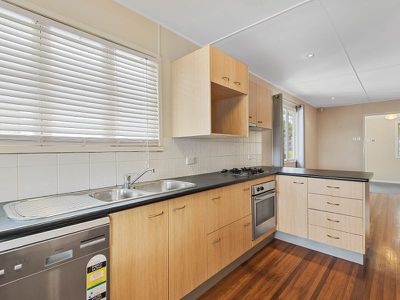 54 Greta Street, Manly West