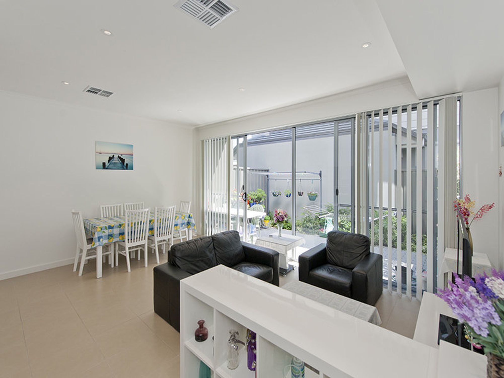 4A Gulnare Grove, Northgate