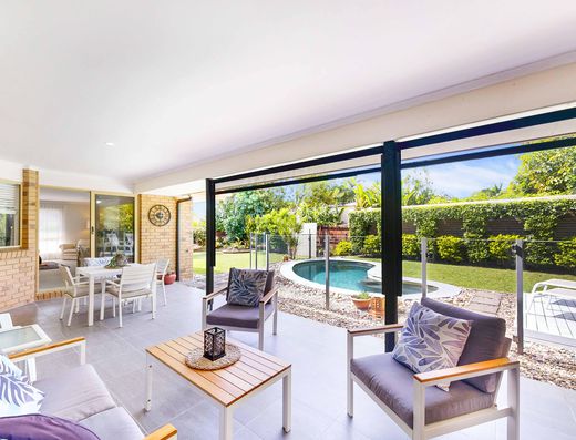 Elevated, Private & Perfectly Presented image 17