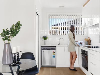 2/96 Saltley Street, South Kingsville