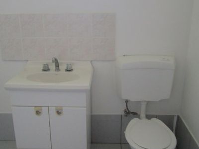 8 Lakeview Parade, Primbee