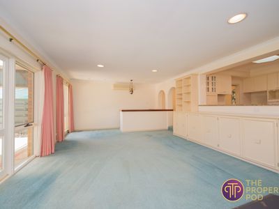 18 Massey Way, Rossmoyne