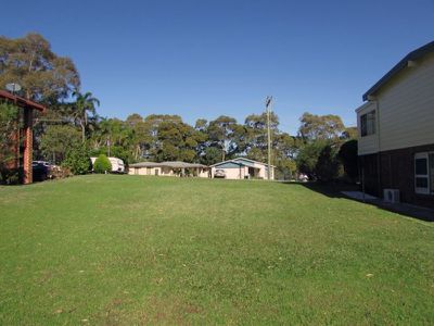 35 Kings Point Drive, Kings Point