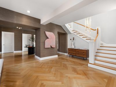 18 Gramercy Park South, New York, NY, International