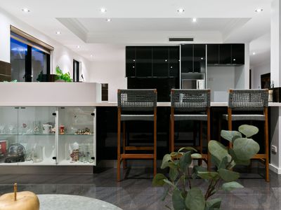 26 Simmonds Parade, Winthrop