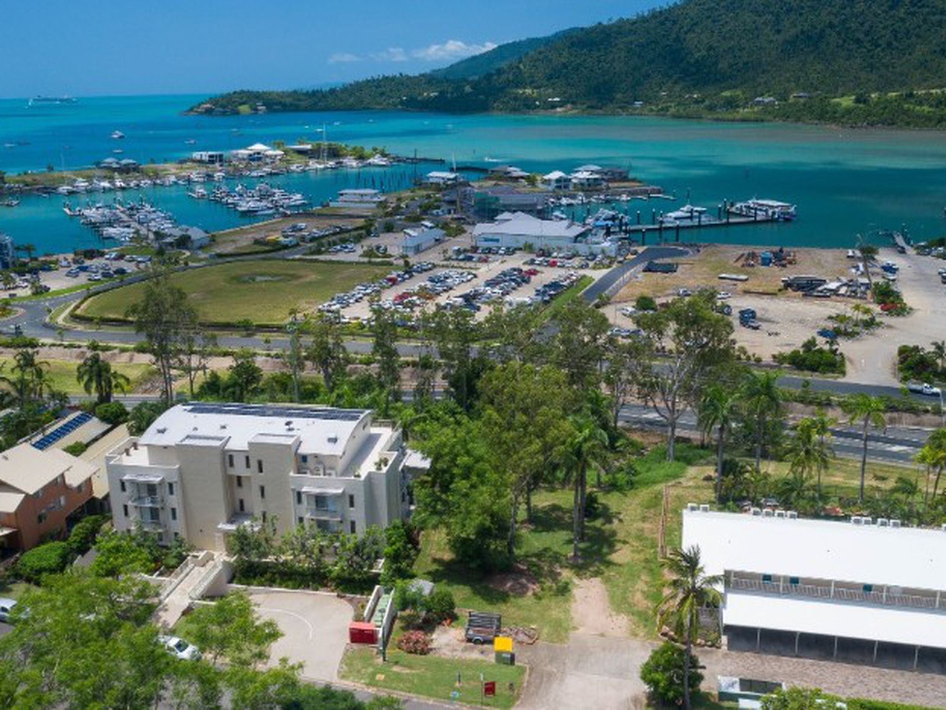 2 Hermitage Drive, Airlie Beach