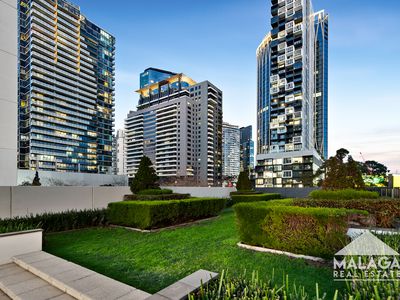 105 / 99 Whiteman Street, Southbank