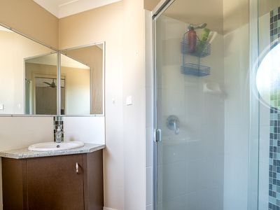 4 / 52 Shell Street, Urangan