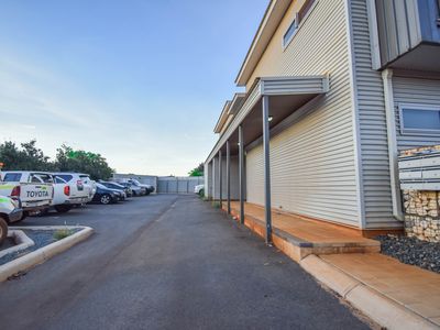 4 / 13 Mooring Loop, South Hedland