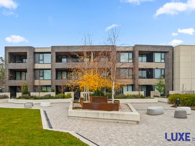 2 / 7 State Circle, Forrest