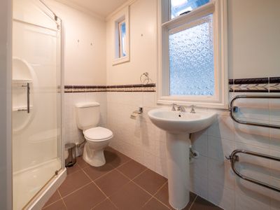 40 Hargest Crescent, St Kilda