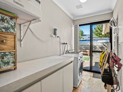 6 Ocean Place, Waikiki