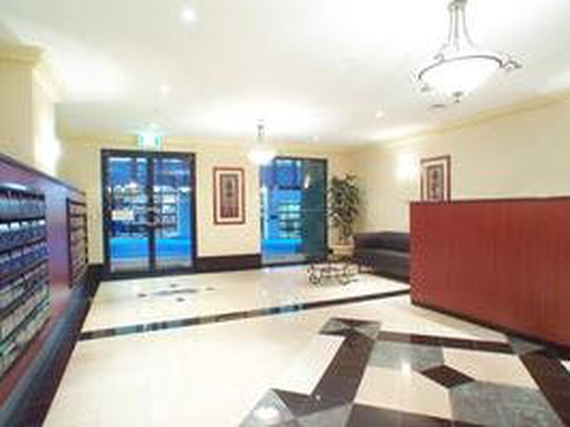 2403 / 1 Hosking Place, Sydney
