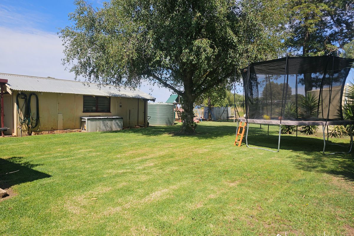 8 Shaw Road, Stanhope