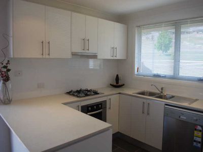 1 / 53 Cabernet Drive, Dapto