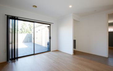 9 ARDOR AVENUE, Cranbourne North