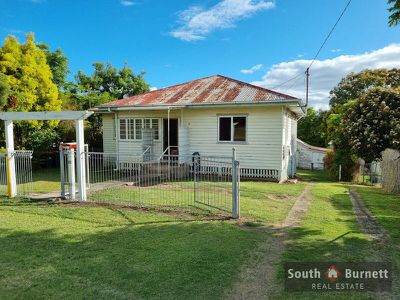 15 STEPHENS STREET EAST, Murgon