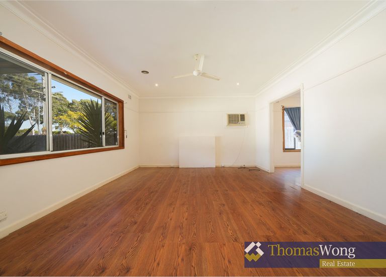 1401 North Road, Oakleigh East