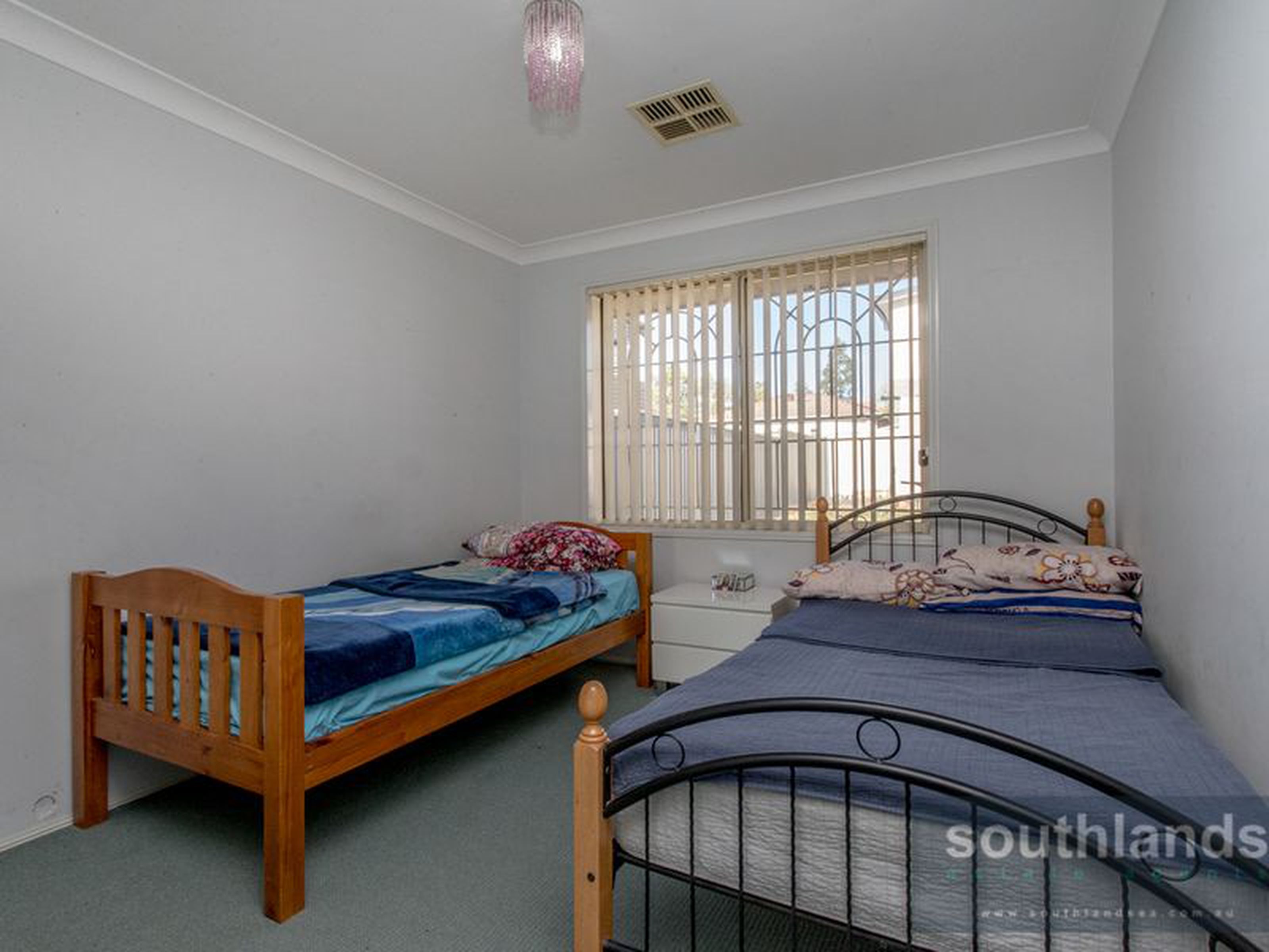 24 Anthony Crescent, KINGSWOOD
