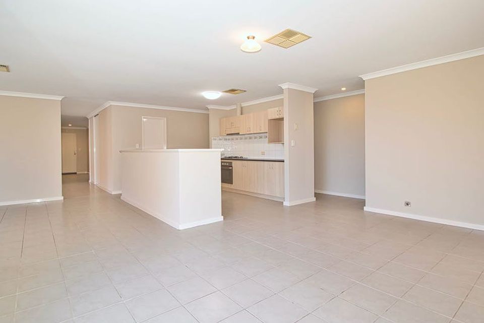 14 Nundle Road , Baldivis