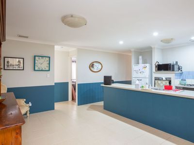 17 Burwood Road, Australind