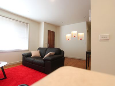 1 / 9 Moore Avenue, Clayton South