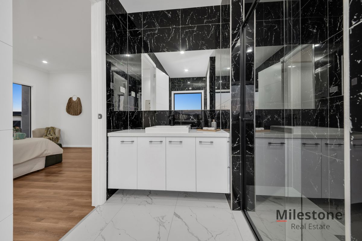 11 Carcoola Rise, Clyde North