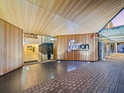 18 / 8 Riversdale Road, Burswood