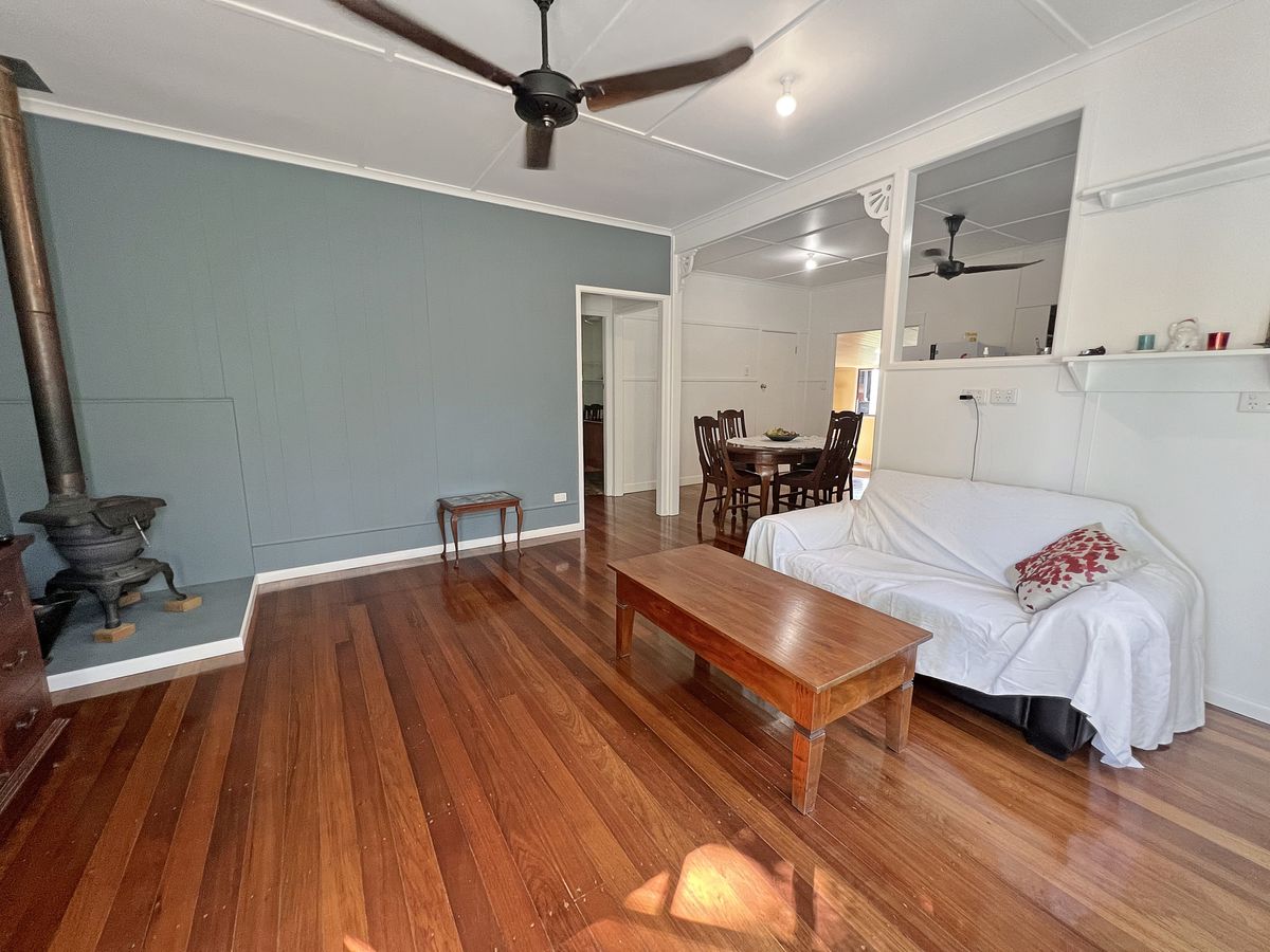 17 Oak Street, Yungaburra