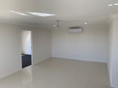 1 / 6 Karto Street, Cambooya