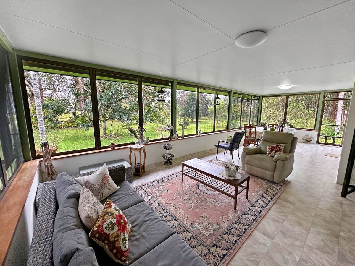 24 Willetts Road, Atherton