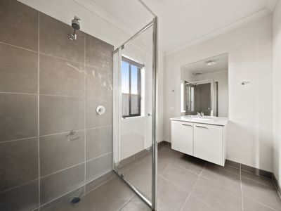 16 Wallace street, Sale