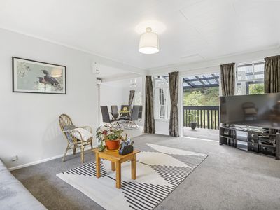 673 West Coast Road, Oratia