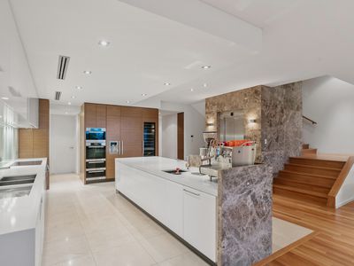 4 Witcomb Place, South Perth