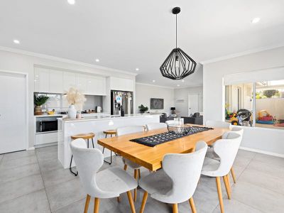 12 Bate Close, Piara Waters