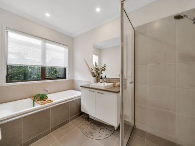 7 Merribrook Boulevard, Clyde