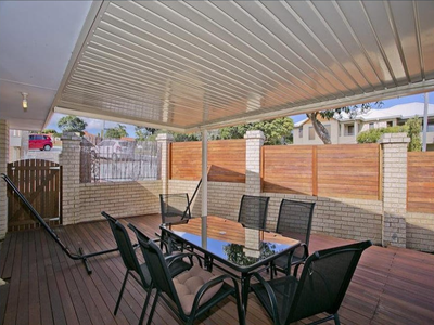 1/54 Stewart Street, Scarborough