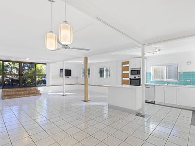 2 / 120 Cypress Street, Torquay