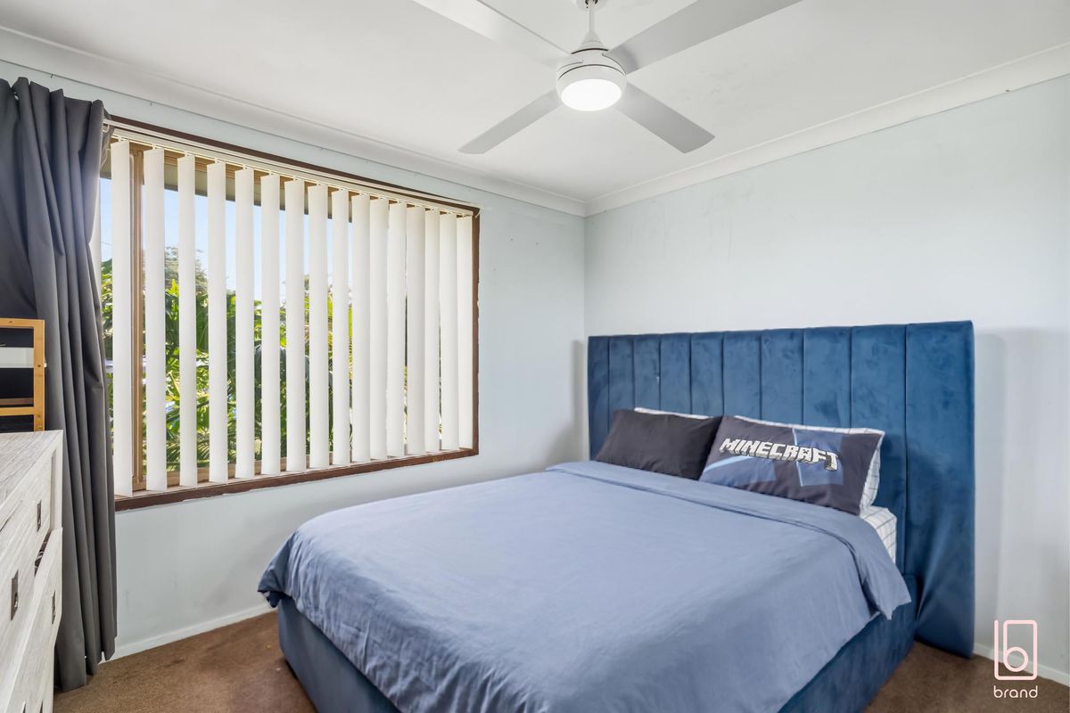 27 McKellar Boulevard, Blue Haven