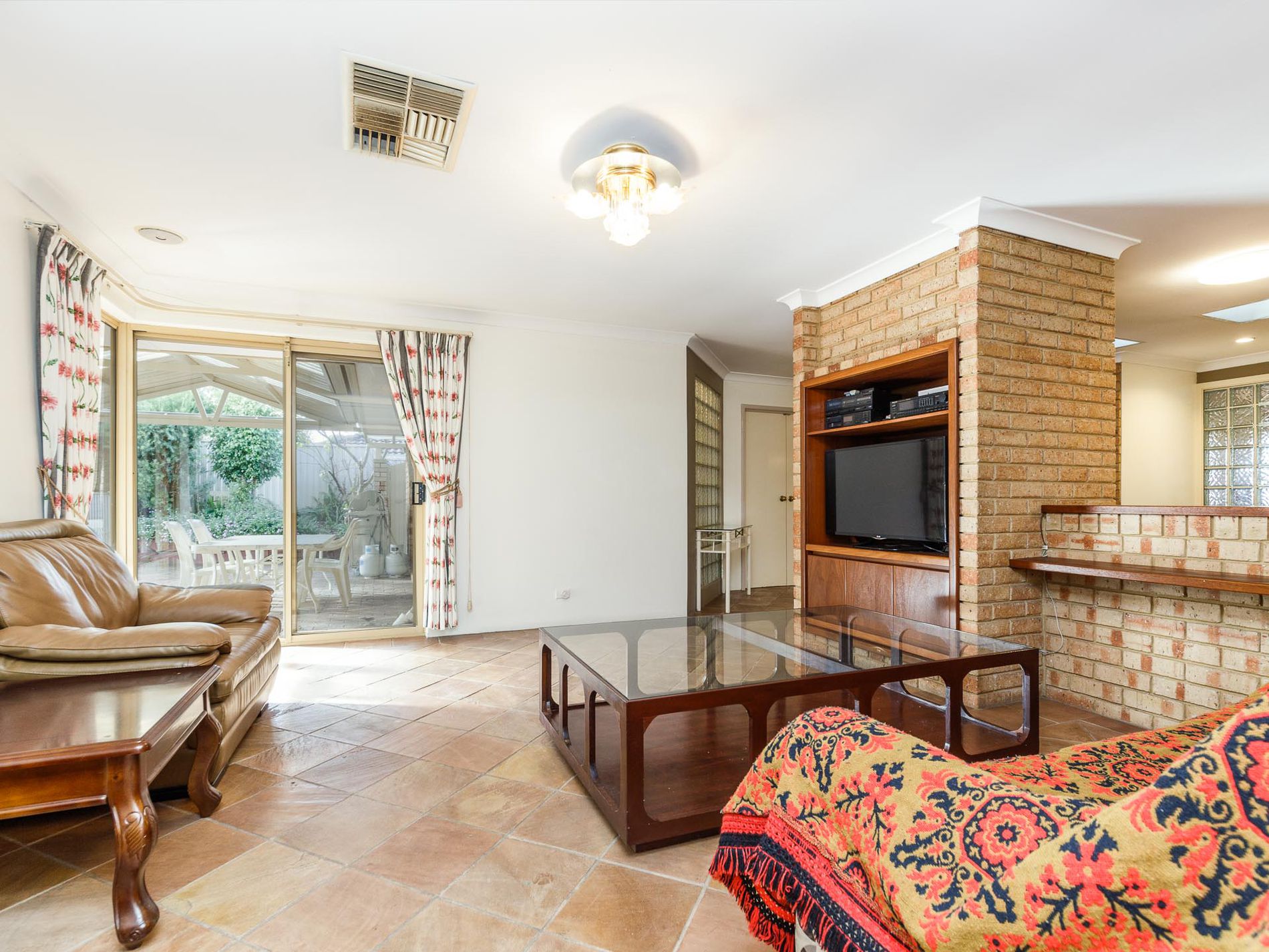 1 Jackson Avenue, Winthrop
