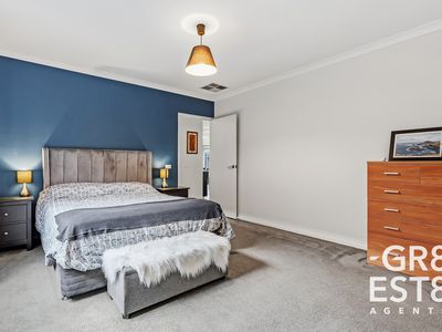 30 Ranfurlie Boulevard, Cranbourne West