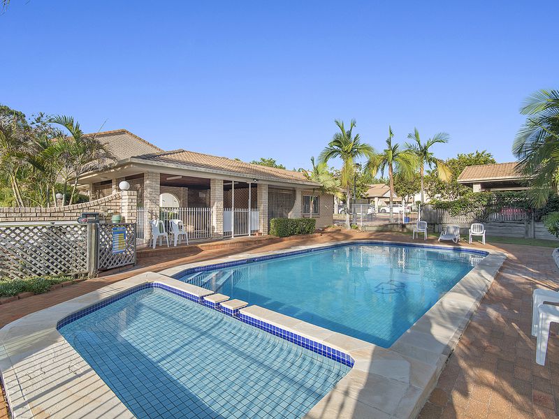 15 MAGELLAN RD, Springwood