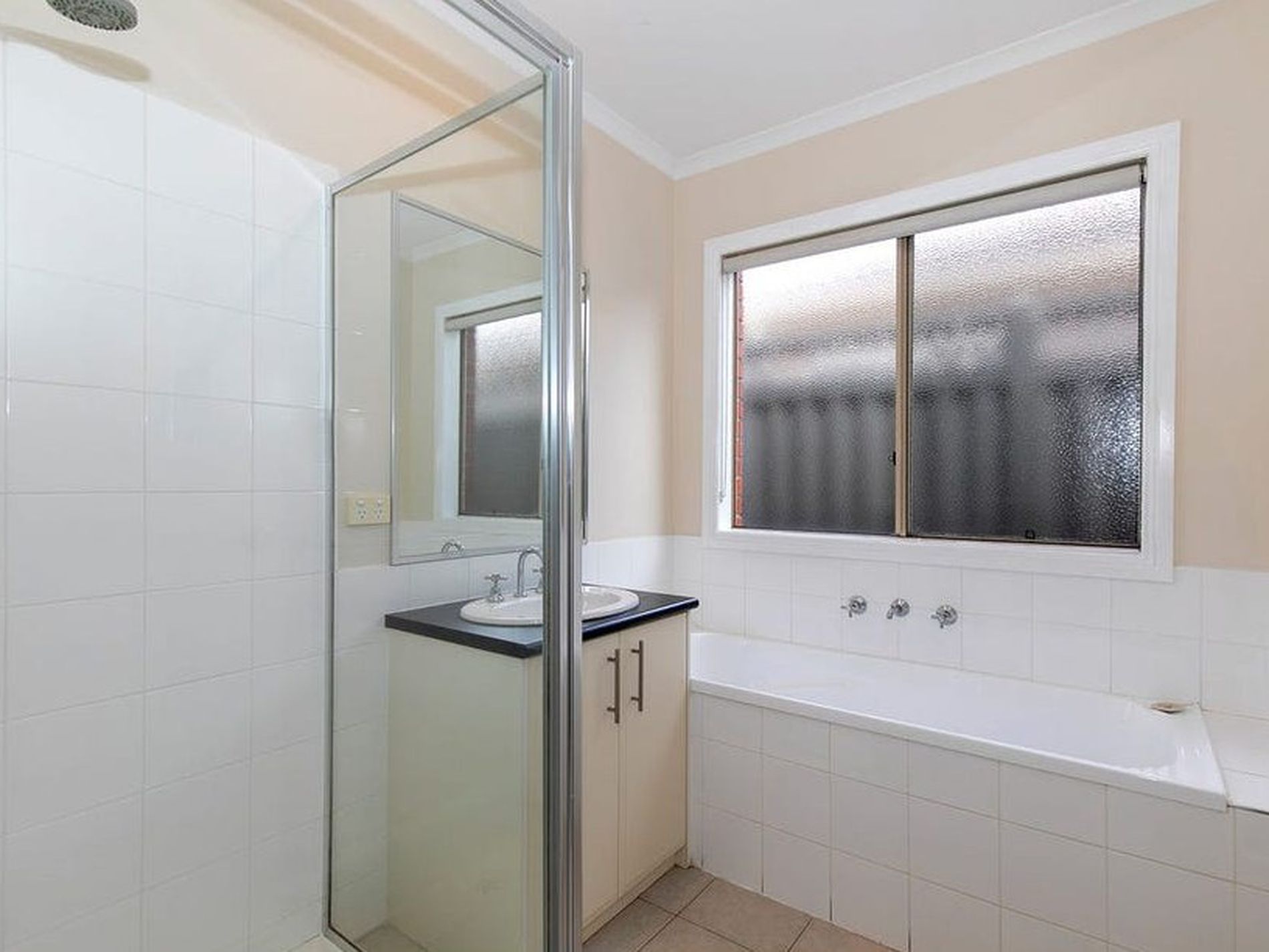 31 Hindmarsh Drive, Manor Lakes