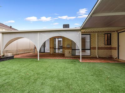 68 Pennlake Drive, Spearwood