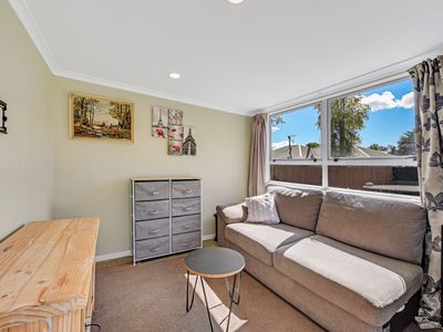 24 Hunt Terrace, Wakefield