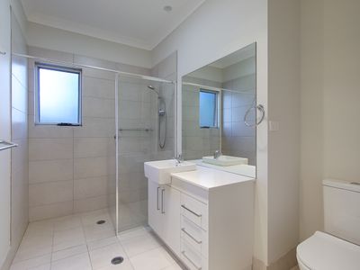 38 / 70 Little River Road, Braidwood