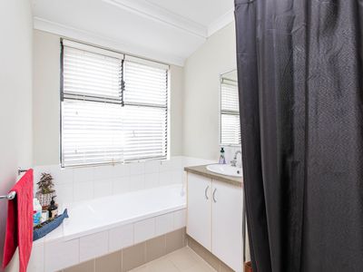 17 Burwood Road, Australind
