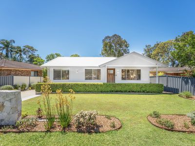 8 Nicholson Crescent, Toukley