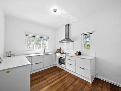 2 / 1-5 Mona Place, South Yarra