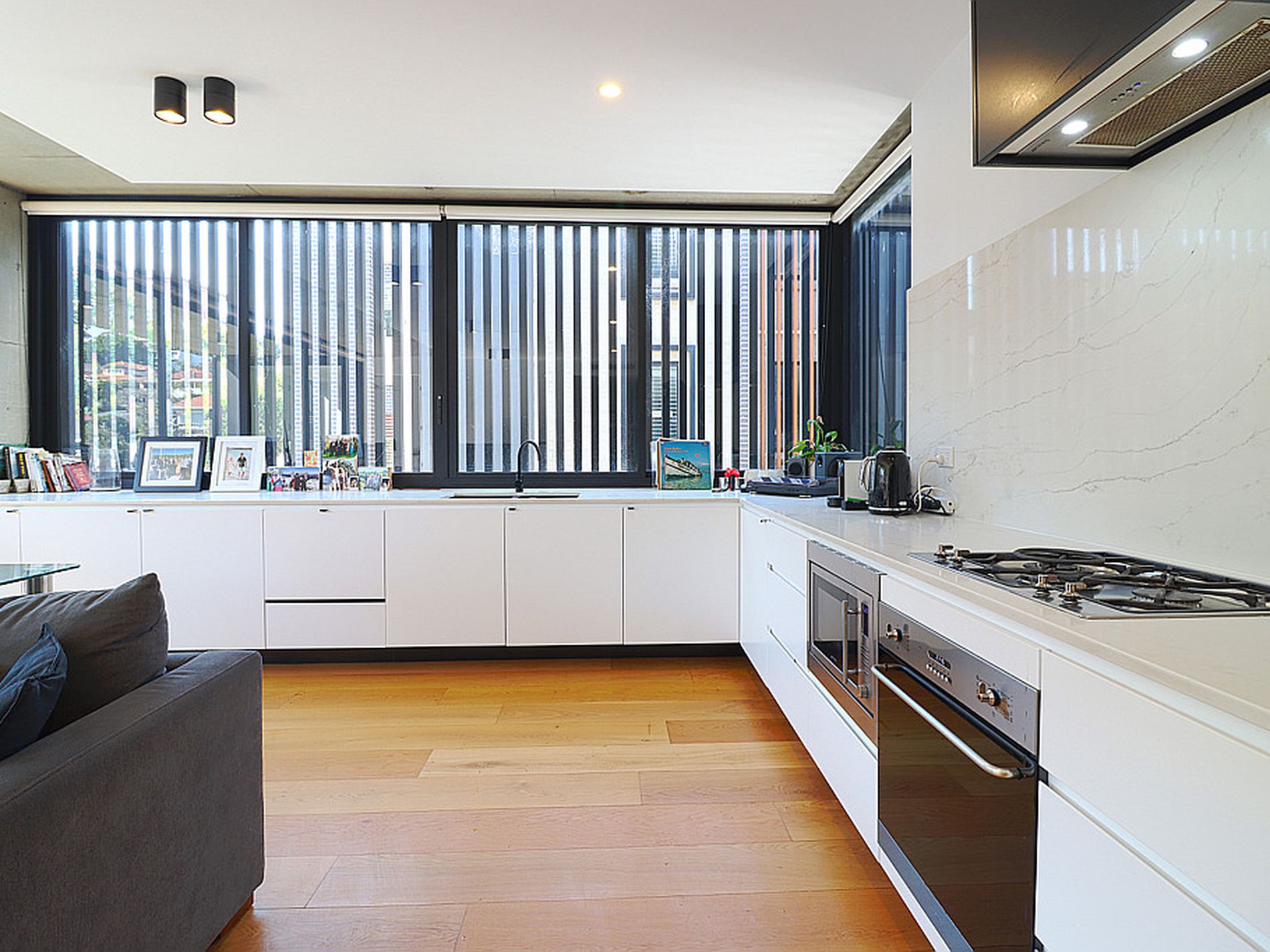 9 / 293-297 Alison Road, Coogee